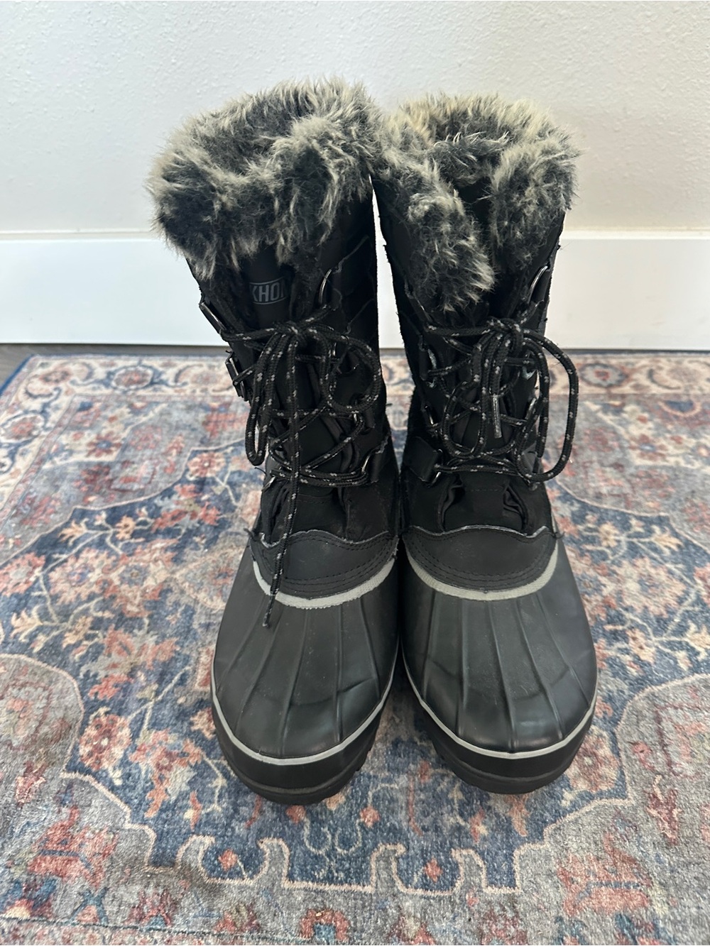 Khombu Black Faux Fur Lined Lace-Up Winter Boots